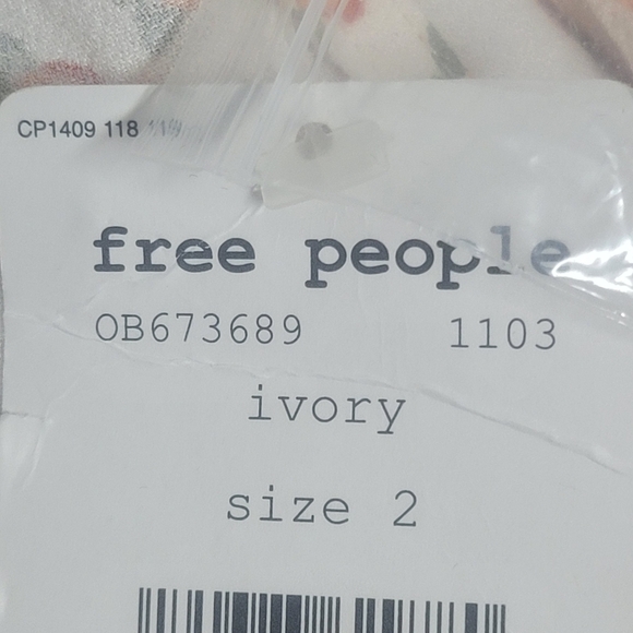 Free People NWT Mia Short Sleeve Jumpsuit Size 2. - Picture 11 of 16